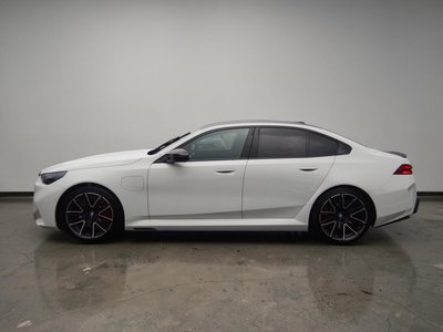 2025 BMW M5 缩略图 23