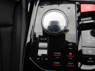 2025 BMW M5 缩略图 50