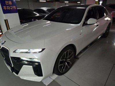 صورة 4 لـ 2023 BMW 7 SERIES
