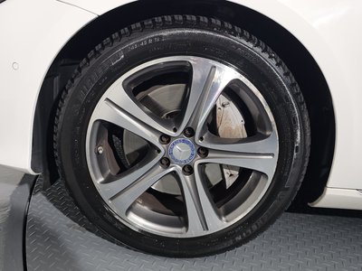 MERCEDES-BENZ E-CLASS - 6