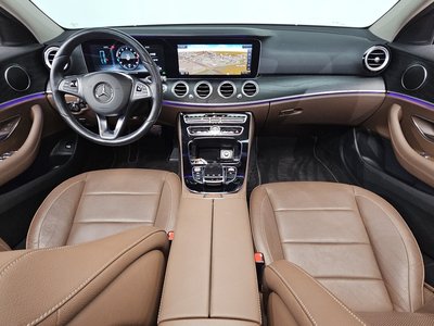 MERCEDES-BENZ E-CLASS - 5