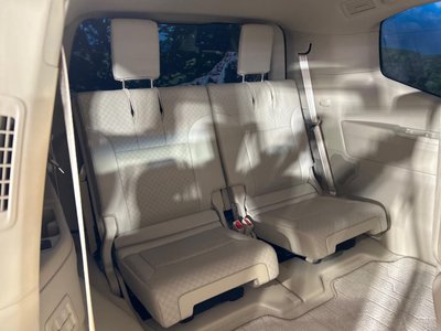 TOYOTA LAND CRUISER 300 - 10