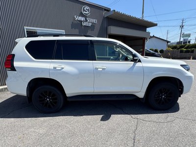 TOYOTA LAND CRUISER PRADO - 8