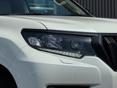 TOYOTA LAND CRUISER PRADO - 10