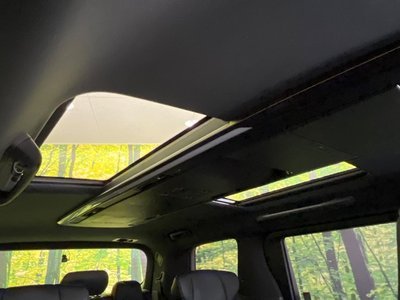 2024 Toyota ALPHARD photo 7