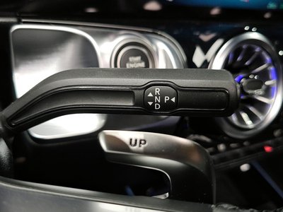 MERCEDES-BENZ GLB - 9