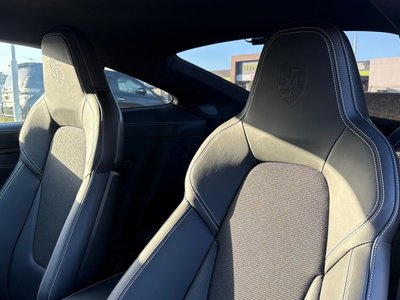 PORSCHE 911 GT3 TOURING PACKAGE PDK - 6