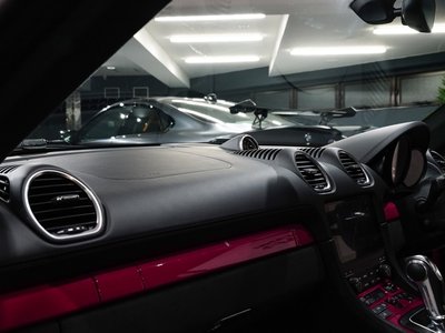 صورة مصغرة 15 لـ 2024 Porsche 718