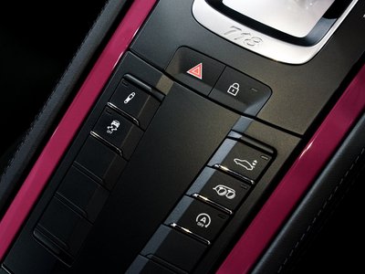 صورة 4 لـ 2024 Porsche 718