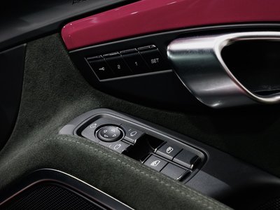 صورة مصغرة 11 لـ 2024 Porsche 718