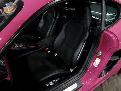 صورة 8 لـ 2024 Porsche 718