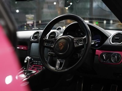 صورة مصغرة 16 لـ 2024 Porsche 718