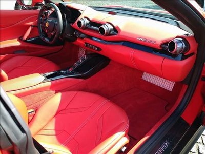صورة مصغرة 17 لـ 2021 Ferrari 812 GTS
