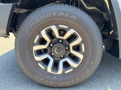 صورة مصغرة 63 لـ 2025 Toyota LAND CRUISER 70