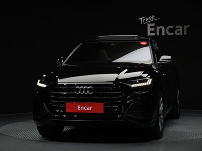 2022 AUDI Q8 照片 2