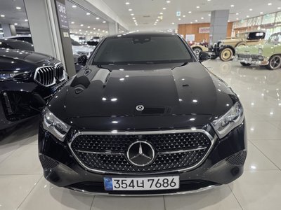 MERCEDES-BENZ E-CLASS - 1