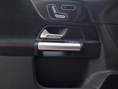 2025 Mercedes-BENZ GLA AMG 照片 9