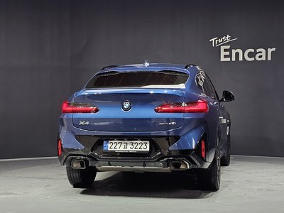 2023 BMW X4 — фото 3