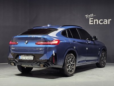 2023 BMW X4 — фото 4