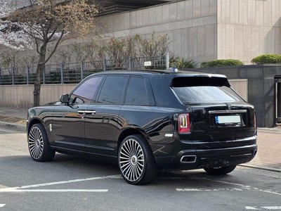 ROLLS-ROYCE CULLINAN - 4