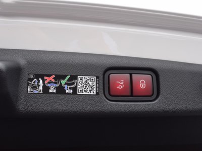 2025 Mercedes-BENZ E-CLASS — миниатюра 27