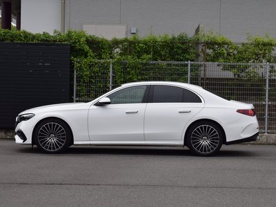 2025 Mercedes-BENZ E-CLASS photo 7