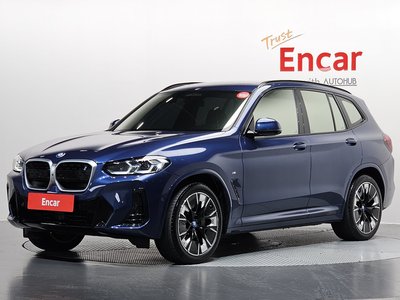 صورة 1 لـ 2024 BMW IX3