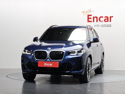 صورة 2 لـ 2024 BMW IX3