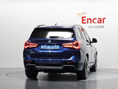 صورة 3 لـ 2024 BMW IX3