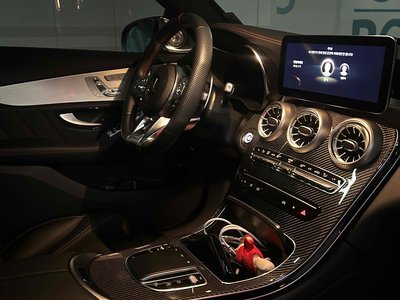 MERCEDES-BENZ GLC - 10