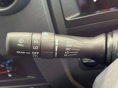 2026 Toyota LAND CRUISER 70 缩略图 39