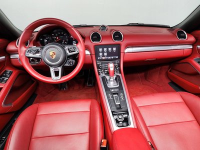 PORSCHE 718 BOXSTER - 5