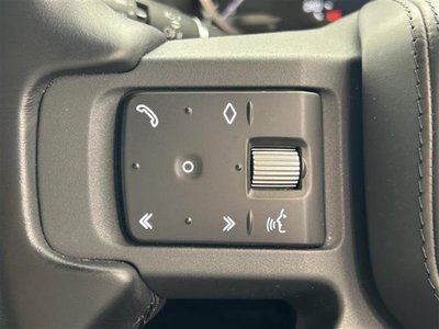 LAND ROVER DEFENDER - 5