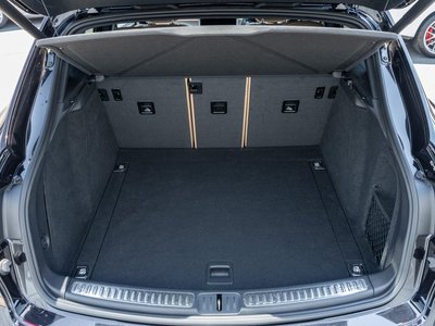 PORSCHE MACAN - 10