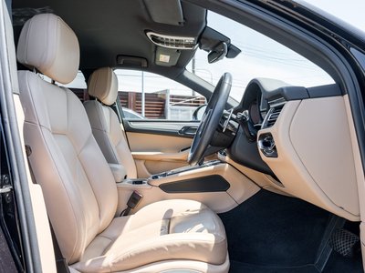 PORSCHE MACAN - 7