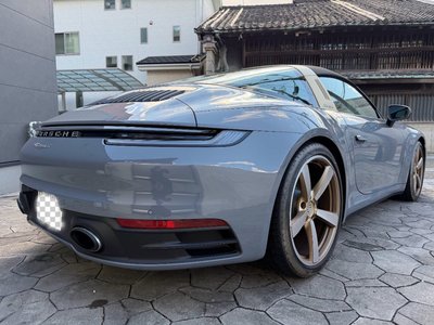 PORSCHE 911 - 6