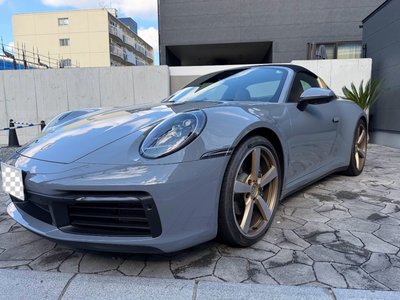 PORSCHE 911 - 8