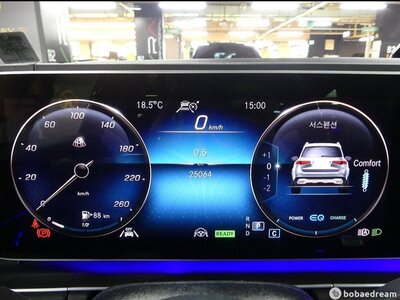 MERCEDES-BENZ GLS - 7