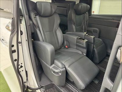 TOYOTA ALPHARD - 9