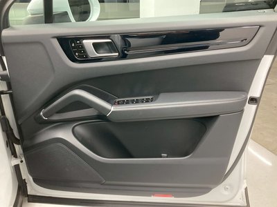 صورة مصغرة 26 لـ 2021 Porsche CAYENNE