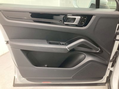 صورة مصغرة 73 لـ 2021 Porsche CAYENNE