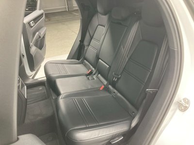 صورة مصغرة 101 لـ 2021 Porsche CAYENNE