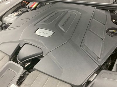 صورة مصغرة 137 لـ 2021 Porsche CAYENNE