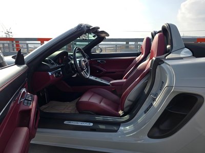 صورة 9 لـ 2022 Porsche 718