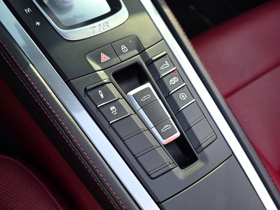 2022 Porsche 718 缩略图 16