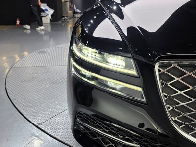 2022 Genesis G80 (RG3) photo 9