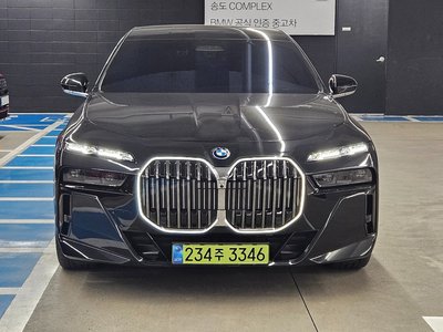 BMW 7 SERIES - 2