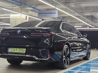 BMW 7 SERIES - 5