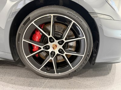 PORSCHE 911 - 4