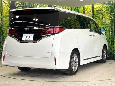 2025 Toyota ALPHARD — миниатюра 18